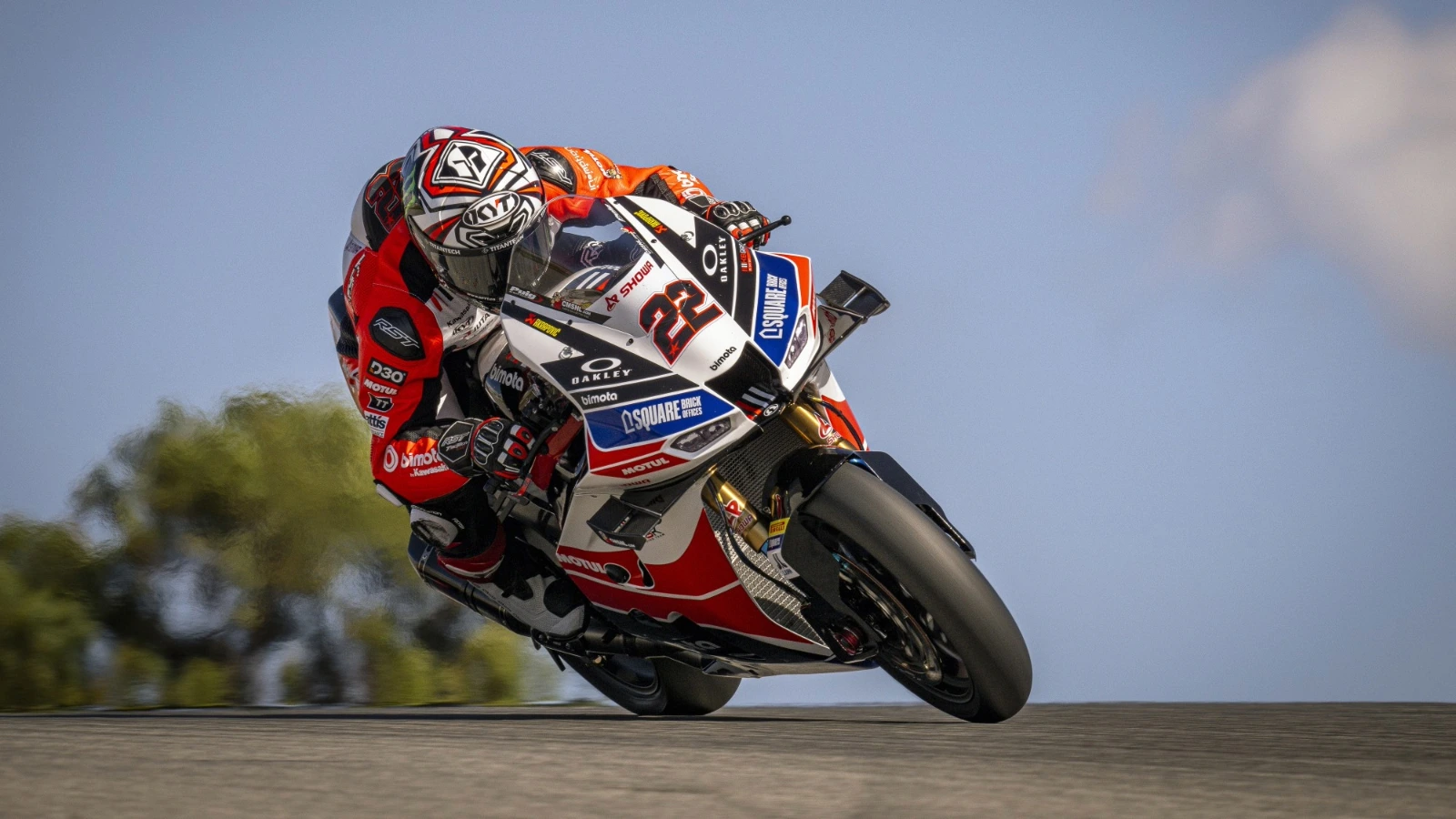 Alex Lowes, 2025 Emilia-Romagna WorldSBK. Credit: Gold and Goose. © Gold & Goose